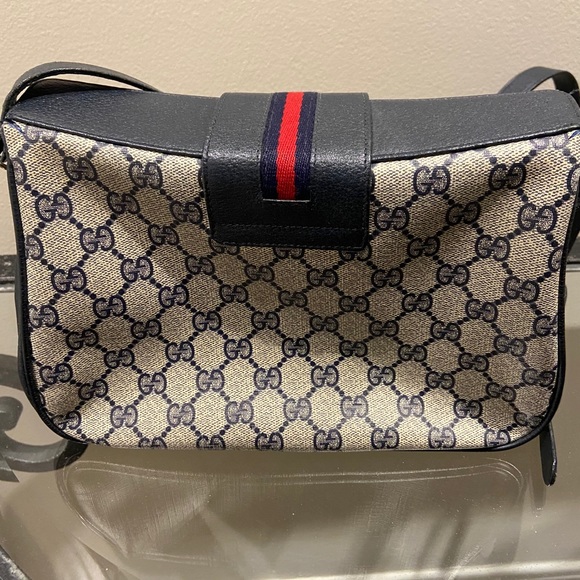 Vintage Gucci Shoulder/Crossbody Bag - Picture 5 of 12